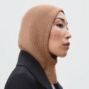 Everlane Cozy-Stretch Snood in Camel